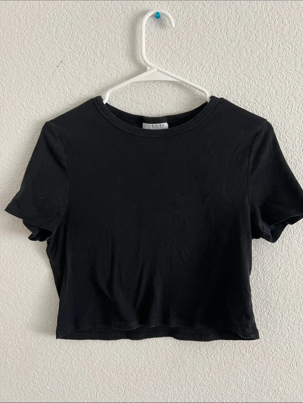 Topshop Black Short Sleeve Crop Tee - Picture 1 of 2
